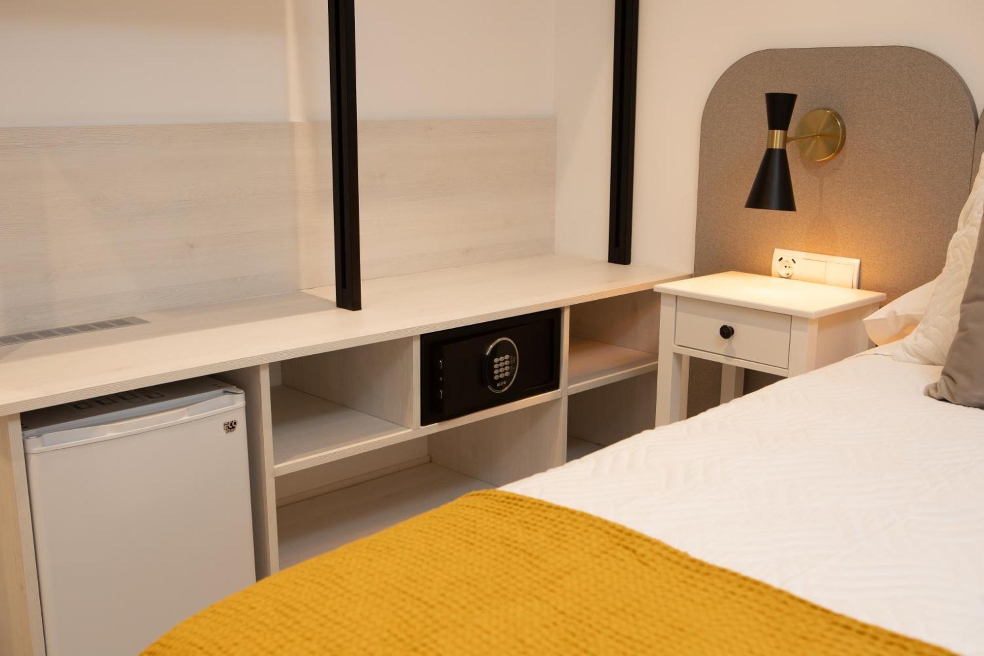 Boutique Rooms Playa Burriana Nerja Exterior foto