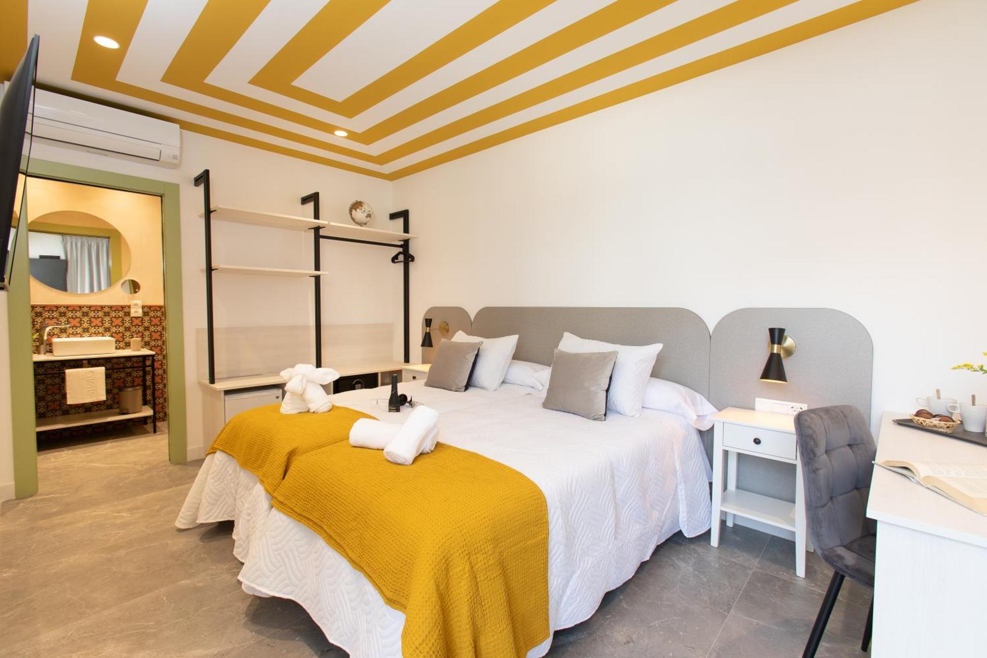 Boutique Rooms Playa Burriana Nerja Exterior foto